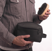 Load image into Gallery viewer, Above The Collar Fundamental 07 - Beard Brush