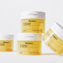 Load image into Gallery viewer, Biodance Vita Niacinamide Gel Toner Pads 60 Pads