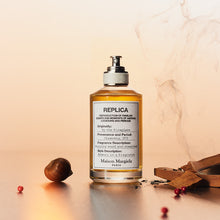 Load image into Gallery viewer, Maison Margiela Replica By The Fireplace EDT Sample