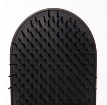 Load image into Gallery viewer, Above the Collar Fundamental 05 Compact Brush - Black