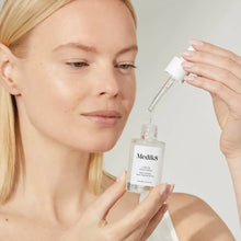 Load image into Gallery viewer, Medik8 Liquid Peptides 30ml