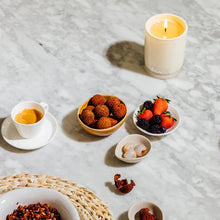 Load image into Gallery viewer, ECOYA Madison Candle 400g - Guava &amp; Lychee Sorbet