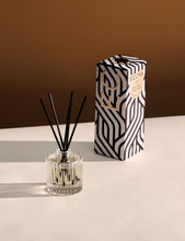 Load image into Gallery viewer, ECOYA Mini Celebration Diffuser 50ml - White Musk &amp; Warm Vanilla