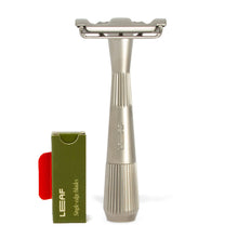 Load image into Gallery viewer, Leaf Shave Thorn Razor - Silver