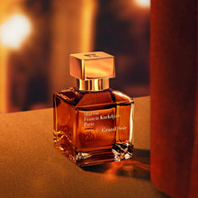 Load image into Gallery viewer, Top 10 Winter Fragrance Sample Bundle 1.5ml - Limited Drop
