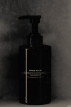 Load image into Gallery viewer, Morris Motley Exfoliating Granule Bodywash 500ml