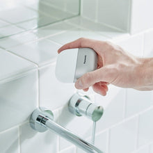 Load image into Gallery viewer, Panasonic 3-Blade Wet &amp; Dry Compact Electric Shaver - White