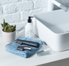 Load image into Gallery viewer, Panasonic Compact Wet &amp; Dry Precision Body Groomer