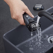Load image into Gallery viewer, Panasonic Multi-Flex 5-Blade Wet &amp; Dry Electric Shaver