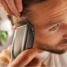 Load image into Gallery viewer, Philips Hair Clipper Series 5000 Turbo Mode