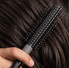 Load image into Gallery viewer, Above The Collar Fundamental 06 - Quiff Roller