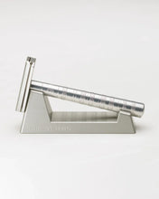 Load image into Gallery viewer, Henson Shaving Razor Stand