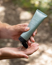 Load image into Gallery viewer, Natio Spirit Tassie Kelp + Aloe Cooling Soothing Gel 100ml