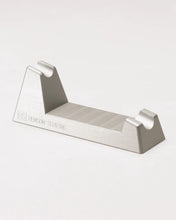 Load image into Gallery viewer, Henson Shaving Razor Stand