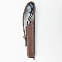 Load image into Gallery viewer, Captain Fawcett&#39;s Handcrafted Leather Case For Mach 3 Razor